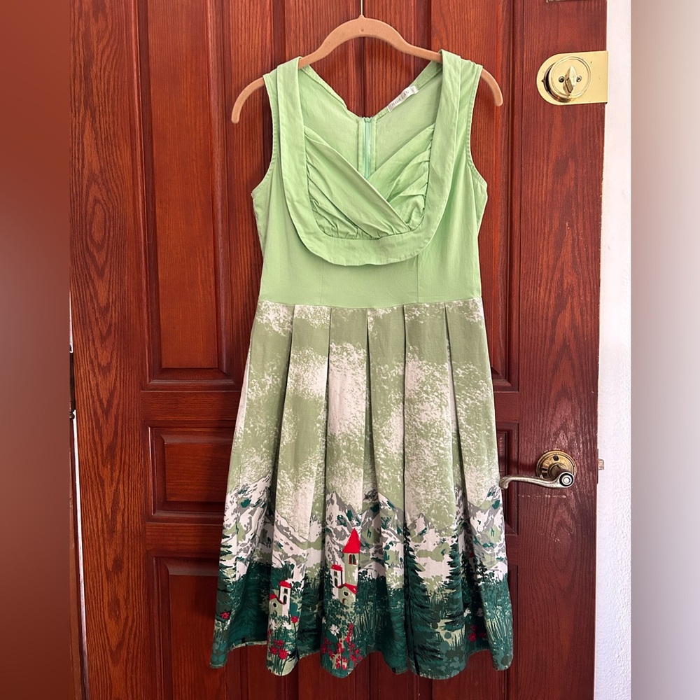 HUA LAN Dress, Size Large.